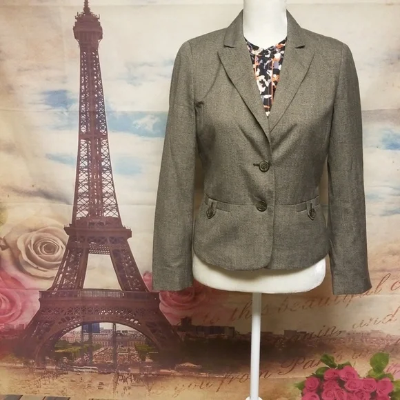 Ann Taylor 2 button petite blazer - Picture 1 of 6